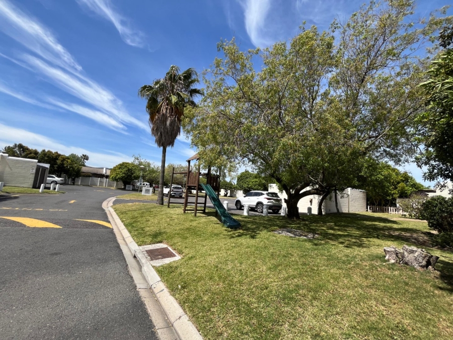 2 Bedroom Property for Sale in Table View Western Cape